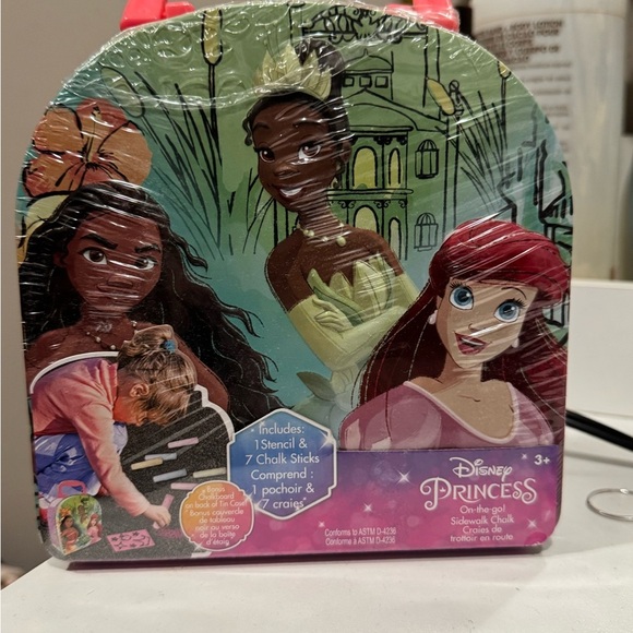 Disney Princess Sidewalk Chalk Set - Picture 1 of 3